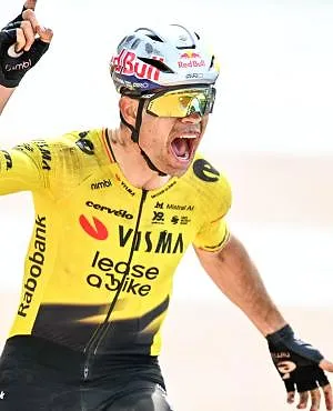 Après son triomphe à Paris-Roubaix, Wout van Aert s’impose dès sa rentrée en gravel