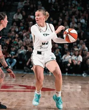 Julie Vanloo voit son contrat en WNBA prendra fin mais a déjà trouvé son nouveau club en Europe !