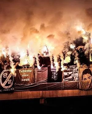 « Réduire cela à une lecture simpliste serait une erreur » : les Storm Ultras répondent au Standard