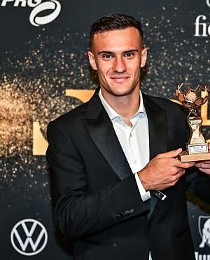 Aleksander Stankovic déjà présent à Milan pour rencontrer la direction italienne !