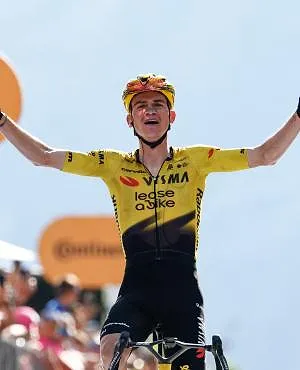 Giro : Sepp Kuss remporte l’étape-reine en solitaire et s’est désormais imposé sur les trois grands Tours