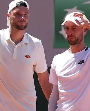 « Ils s’en foutent complètement du double » Sander Gillé furieux sur Collignon et Bergs après leur retrait du double à Roland-Garros