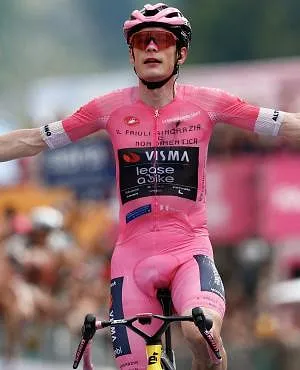 Giro : Jonas Vingegaard s’offre un 5e succès dans la 20e étape et accroit son avance au général