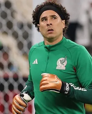 C’est confirmé : Memo Ochoa va disputer une 6e Coupe du monde et entrer dans l’histoire !