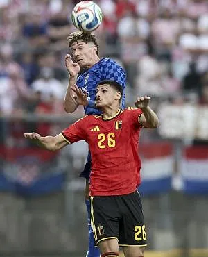 « Pourquoi pas essayer Fernandez-Pardo d’entrée » : notre consultant Nacer Chadli préface Belgique – Tunisie