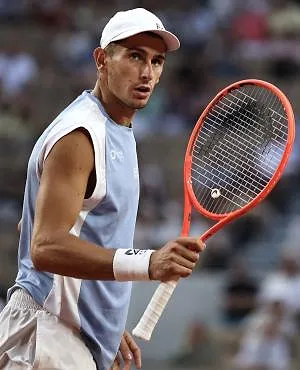 Tremblement de terre à Roland-Garros : touché par un virus, Matteo Arnaldi déclare forfait pour sa demi-finale