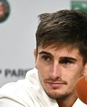 Roland-Garros : « Je n’arrive pas à bouger, à m’alimenter et à boire », Matteo Arnaldi explique son forfait en demi-finale