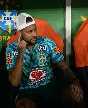 « L’examen a montré une bonne évolution de son traitement » : Neymar se rapproche d’un retour !