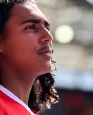 « Une nouvelle étape majeure » : Ilian Hadidi s’engage officiellement au Feyenoord
