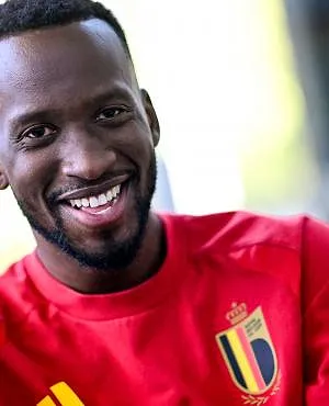 Dodi Lukebakio prêt à être le supersub des Diables : « Dries Mertens est une legende »