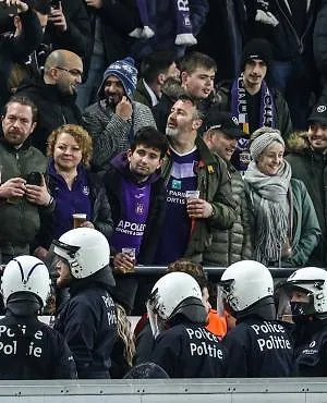 Anderlecht veroordeelt incidenten tijdens wedstrijd tegen Fenerbahçe