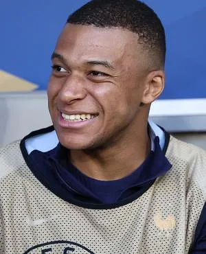 Officieel: Kylian Mbappé terug bij de Franse nationale ploeg, eerste selectie voor Désiré Doué!