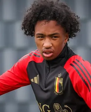 Malick Fofana en Arthur Theate verlaten Tubeke: ze zijn uitgeschakeld voor de wedstrijd tegen Oekraïne