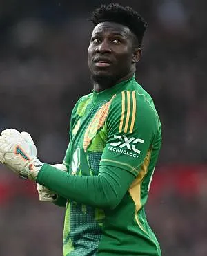 Provocaties en dan… een nieuwe blunder: nachtmerrieavond voor Onana tegen Lyon (video)