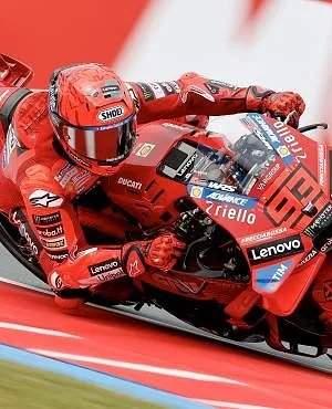 WK snelheid Nederland : WK-leider Marc Marquez rijdt naar 68e zege in MotoGP