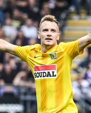 Drama voor Frigan: hij tekent bij Parma voor 10 miljoen en scheurt meteen zijn kruisbanden