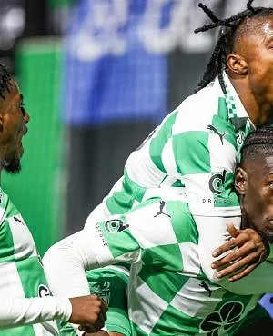 Pro League: La Louvière boekt prestigieuze zege tegen Club Brugge