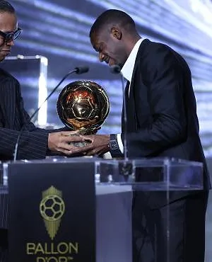 Pedri, Vinicius, van Dijk…: de anomalieën in de top 30 van de Ballon d’Or!