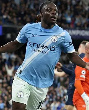 Pep Guardiola prijst Jérémy Doku, in topvorm bij Manchester City: «Hij is ongelooflijk»