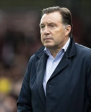 Speeldag schorsing dreigt voor Wilmots, net als 5.000 euro boete voor Standard na incident