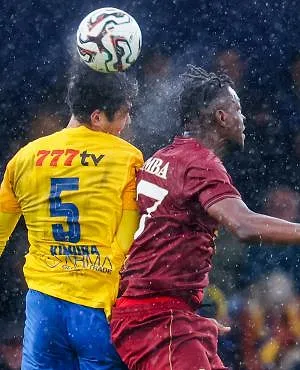 Westerlo knokt zich na rust naar een punt tegen rode lantaarn Dender