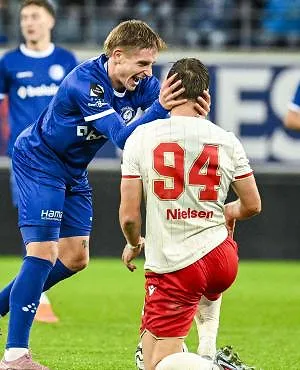 AA Gent wipt naar derde plaats na stevige thuiszege tegen Standard