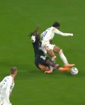 Malick Fofana meerdere maanden out met enkelkwetsuur