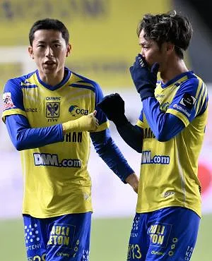 STVV dompelt tienkoppig Antwerp nog wat dieper in crisis