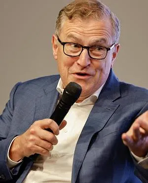 « Een reeks overwinningen betekent niets aan het begin van het seizoen » : de CEO van Bayern blijft nuchter