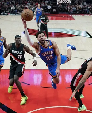 Toumani Camara en de Trail Blazers winnen eerste Belgische NBA-derby tegen Ajay Mitchell en OKC