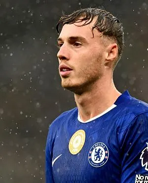 Pech voor Cole Palmer: net hersteld van zijn blessure, breekt hij zijn teen door er thuis tegenaan te stoten!