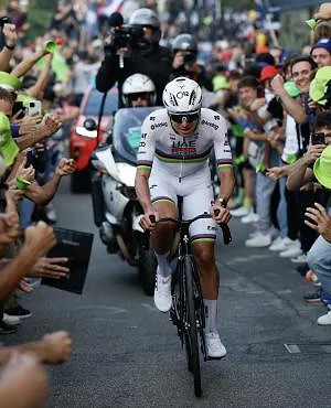 Alles voor Pogacar: de Verenigde Arabische Emiraten zouden kunstmatige hellingen bouwen voor het WK 2028