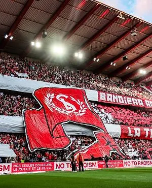 Geconfronteerd met een culturele malaise rond het voetbal bundelen de supporters van Anderlecht, Standard en andere clubs dit weekend de krachten