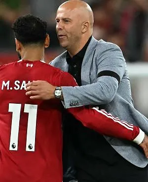 « Hij was niet blij »: Arne Slot vertelt over het aan de kant schuiven van Mo Salah tegen West Ham!