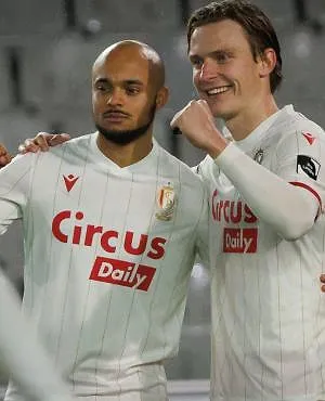 Standard grote winnaar van het weekend: de Rouches zijn terug in de top 6!