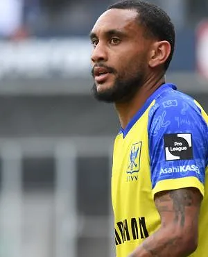 De neergang van Loïc Lapoussin gaat door: Sint-Truiden beëindigt zijn contract!
