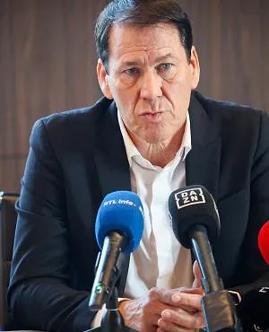 « Onrechtvaardig en onbegrijpelijk »: Garcia hekelt het ontslag van Nicky Hayen… en wordt teruggefloten!
