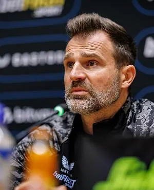 « Ik was om 9 uur aanwezig, maar de deur was dicht »: Leko blikt terug op zijn vertrek bij Gent richting Brugge