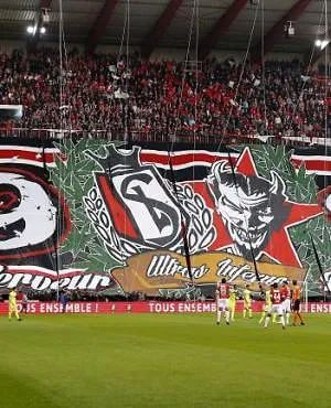 « Laten we van Sclessin een hel maken »: de Ultras Inferno van Standard zetten de toon