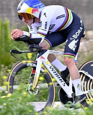 Drie op een rij voor Remco! De Belg wint ook de Trofeo Andratx-Pollença en kent een perfecte seizoensstart