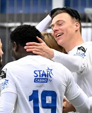 Pro League: Genk wint eindelijk dankzij een dubbel van Heymans tegen Dender (1-2)