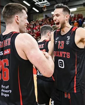 BNXT League: Giants vervoegen Leuven in finale na zege tegen Limburg (96-104)