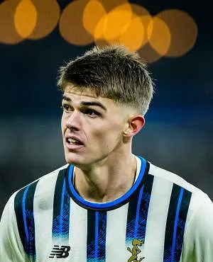 Goed nieuws voor Charles De Ketelaere: zijn knieoperatie is goed verlopen!