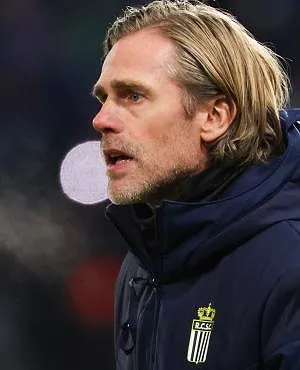 «We moeten winnen, anders is het gedaan met dromen»: Hans Cornelis eist de drie punten