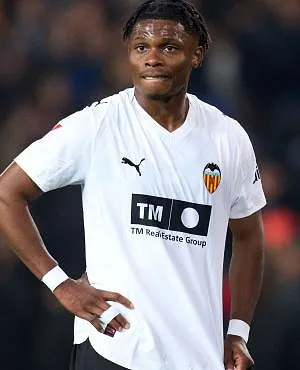 Wereldgoal van Largie Ramazani voor Valencia! (video)