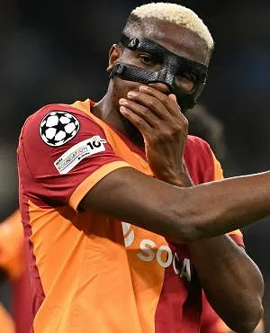 «Ik ben behandeld als een hond»: Victor Osimhen rekent af met Napoli