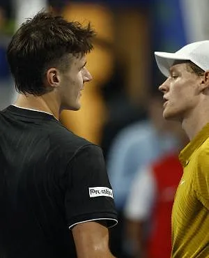 «Alles is OK»: Jannik Sinner raakt niet in paniek na nieuwe desillusie