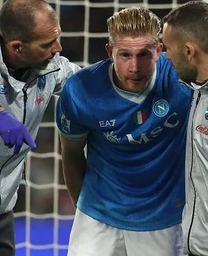 «Ik ben binnenkort terug»: Kevin De Bruyne keert terug naar Napoli om zijn revalidatie af te ronden!