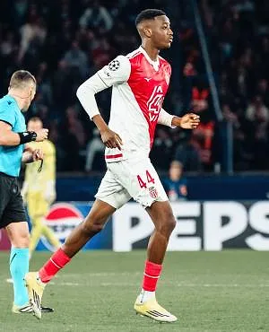 Wie is Samuel Nibombé, de 18-jarige Belg die zijn debuut maakte in de Champions League met Monaco?