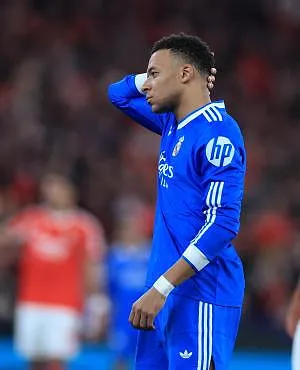 Het nieuws is niet goed voor Kylian Mbappé: zijn kruisband zou “op” zijn!